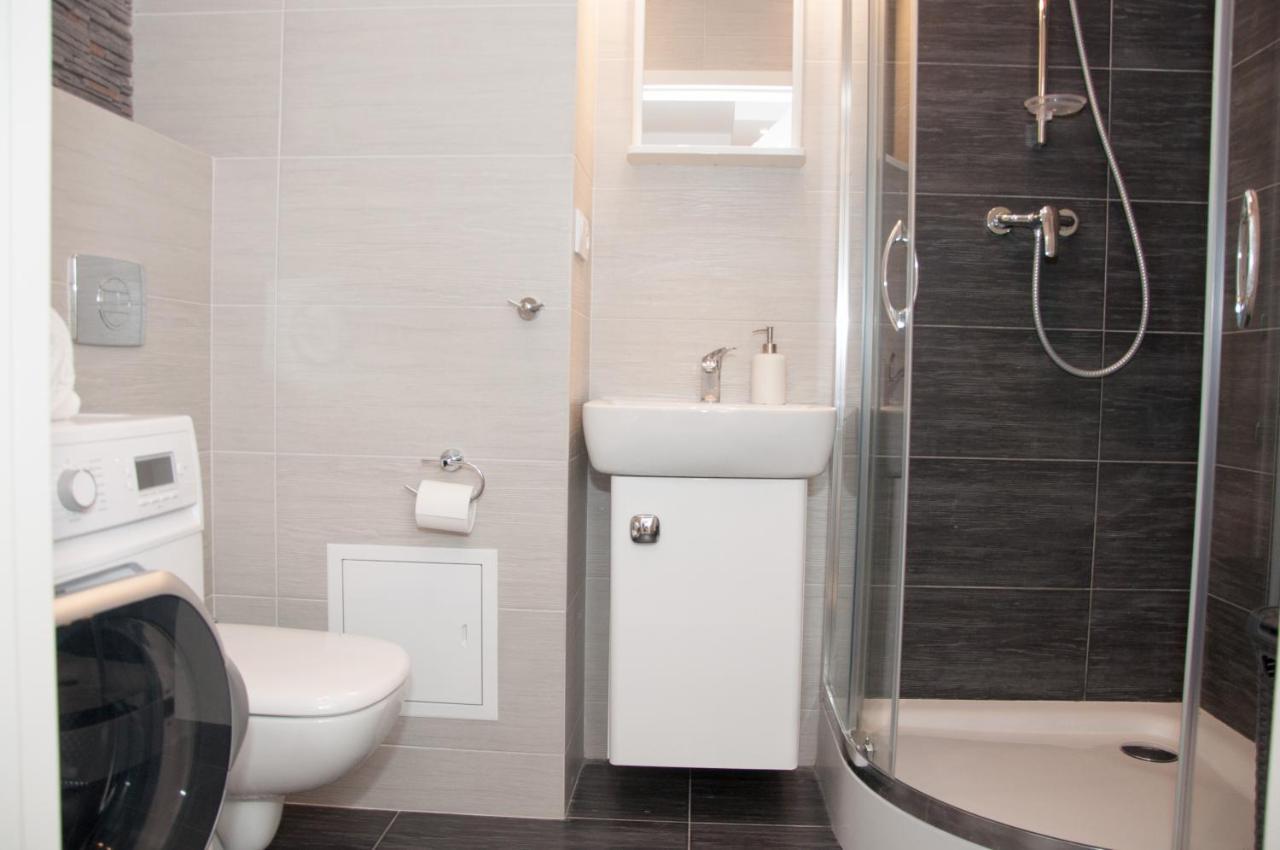 Apartament Obrzezna 3 Deluxe ワルシャワ エクステリア 写真