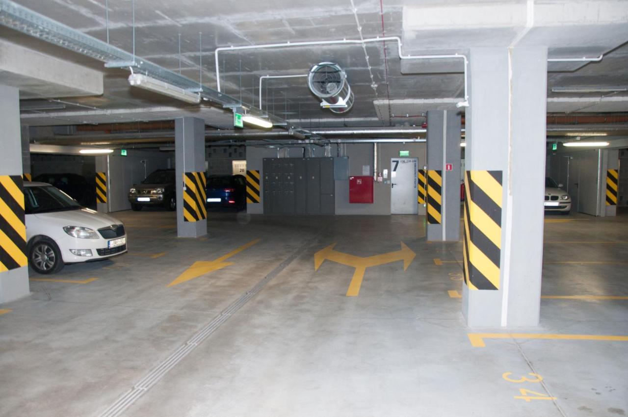 Apartament Obrzezna 3 Deluxe ワルシャワ エクステリア 写真