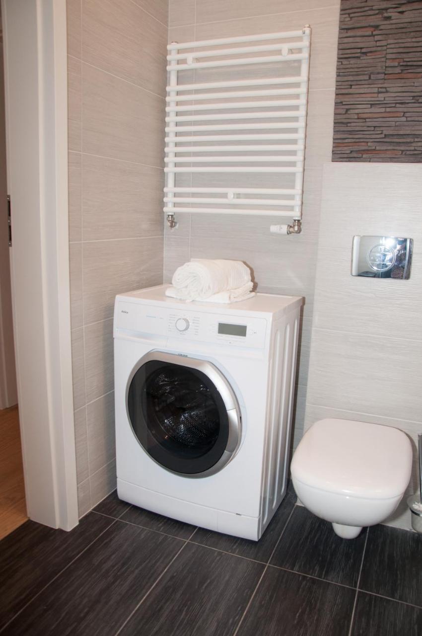 Apartament Obrzezna 3 Deluxe ワルシャワ エクステリア 写真